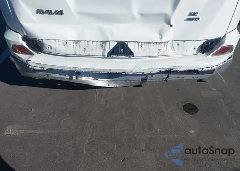 2016 Toyota Rav4 Se z USA, uszkodzony, nr VIN JTMJFREV4GJ068267